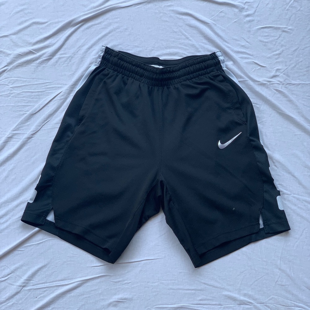 Nike Elite Men’s Small basketball shorts